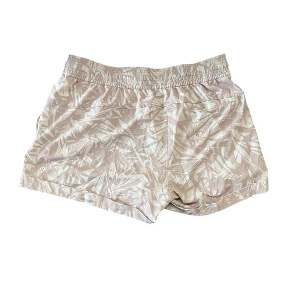 Lululemon Beige Palm Print Lined Shorts Size 12 - Picture 3 of 5